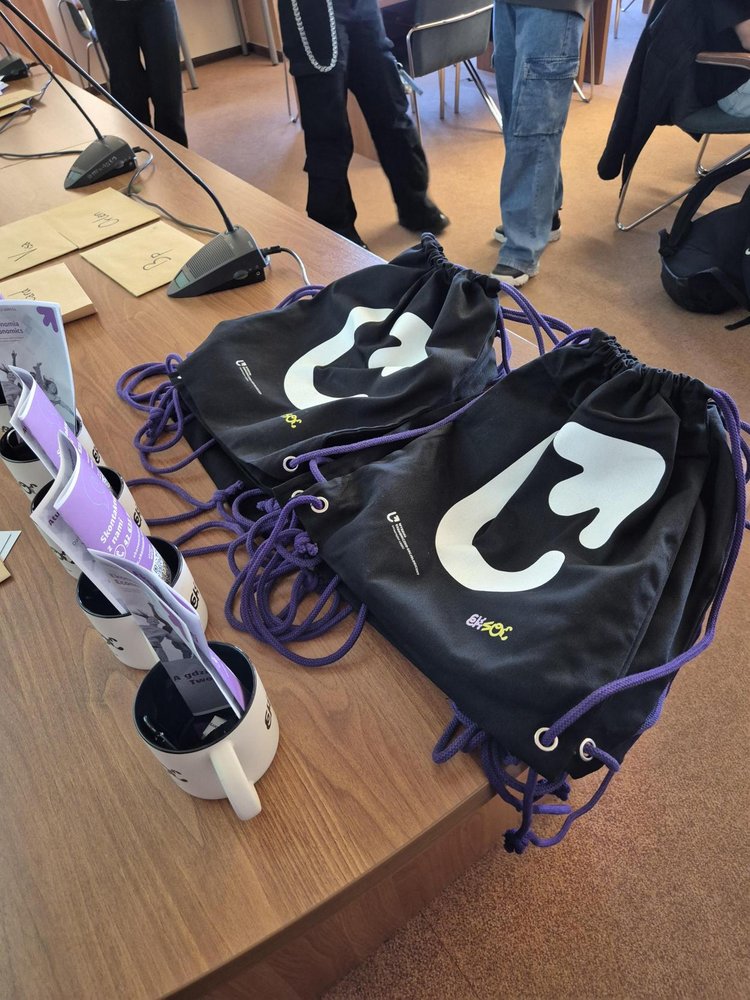 Stoisk kierunku Ekonomia